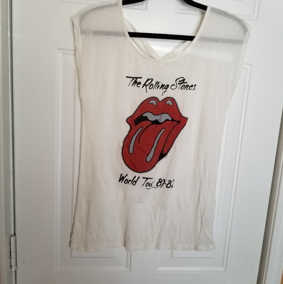 Ardene Sleeveless T shirt with criss cross back - Picture 2 of 10